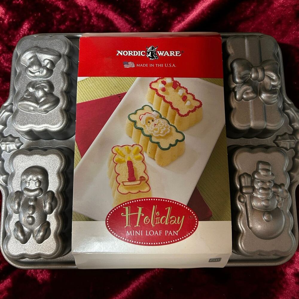 Pan Nordic Ware Holiday Mini Loaf Christmas Santa Snowman Candy Cane Cake New